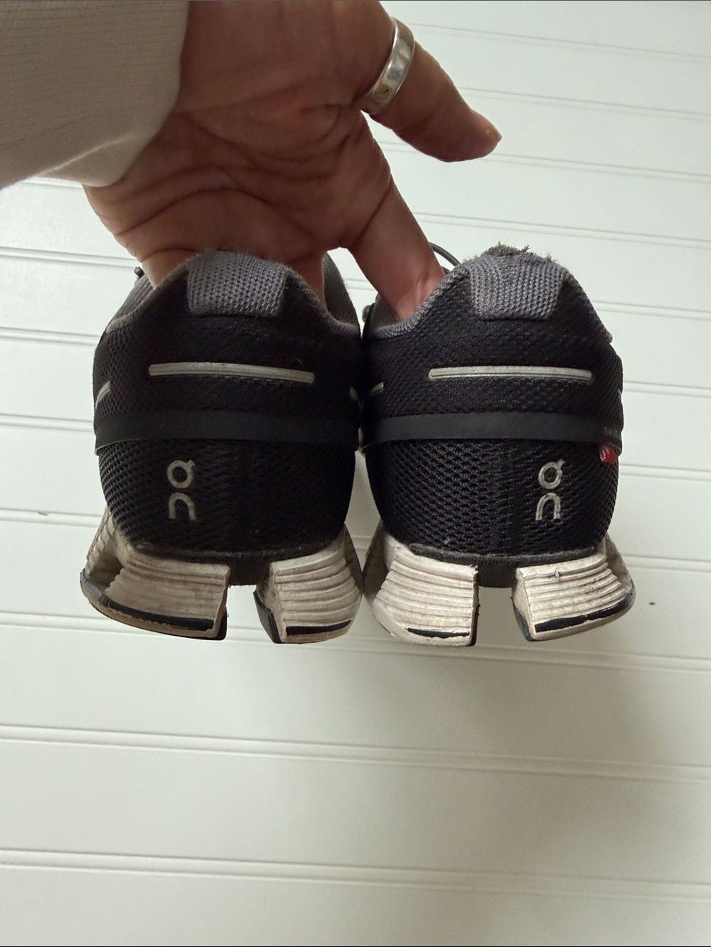 On Cloud Women's Black Athletic Running Shoes - Picture 4 of 5